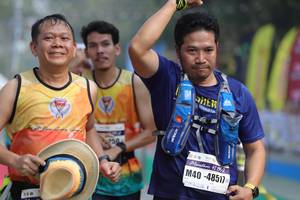 BIB: 250, 421, 48517
                            <button type="button" onclick="openModal(8146055)" class="btn btn-primary btn-sm float-right btn-popup" data-toggle="modal" data-target=".modal-high-quality">
                        <i class="fas fa-shopping-cart"></i> Add to Cart
                    </button>
                                            <button type="button" onclick="isThisMe(8146055, true)" class="btn btn-success btn-sm float-right btn-popup btn-isme hidden" data-toggle="tooltip" data-placement="bottom" title="นี่คือรูปของคุณใช่ไหม คลิกที่นี่เพื่อเอาเข้าอัลบั้ม">
                        <i class="fas fa-plus"></i> Add to album
                    </button>
                    <button type="button" onclick="isThisMe(8146055, false)" class="btn btn-warning btn-sm float-right btn-popup btn-isnotme hidden">
                        <i class="fas fa-ban"></i> Remove from album
                    </button>